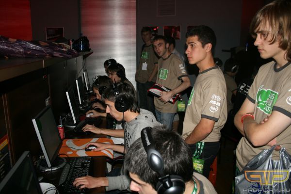 ASUS_Masters 116.jpg ASUS_Masters 116.jpg