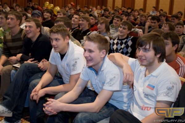 улыбки - специальная расслабляющая зарядка лица перед игрокй улыбки - специальная расслабляющая зарядка лица перед игрокй