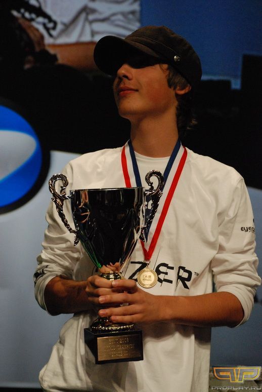 Чемпион ESWC 2008 Q3 - Cypher Чемпион ESWC 2008 Q3 - Cypher