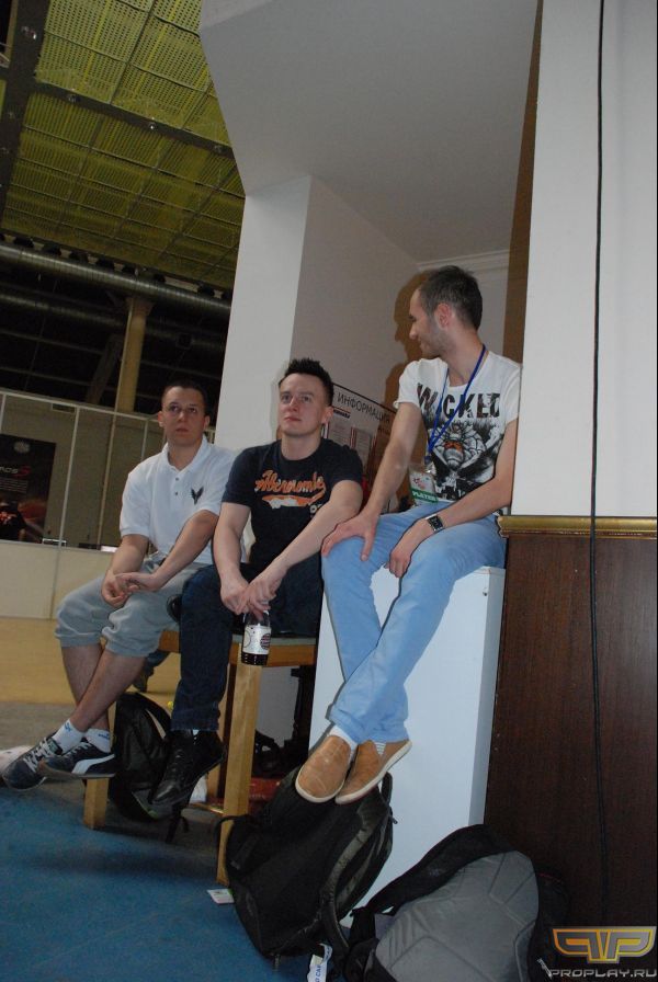 Wicked наблюдают за игрой SK Gaming Wicked наблюдают за игрой SK Gaming