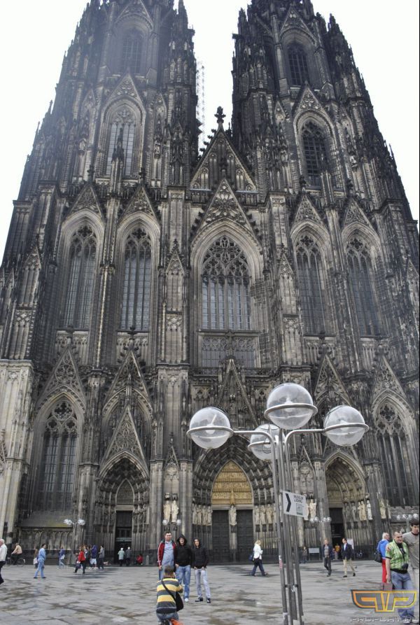 Cologne DOM.jpg Cologne DOM.jpg